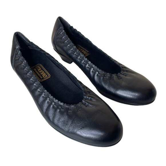 Munro American Black Leather Kitten Heel Ballet Style Shoes Size 7.5 M - Picture 1 of 15